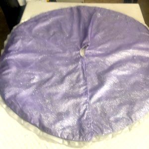 Light Purple / Silver Tree Skirt